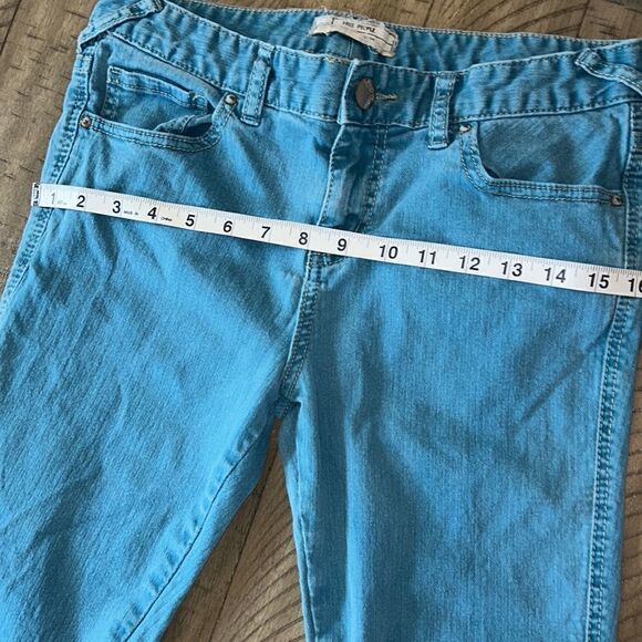 🌞 Free 🇺🇸 People Lagoon Blue Cropped 5 Pocket Denim Jeans 👖 Pull Up Straps! - Picture 14 of 17